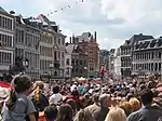 Peoples after the combat on the Grand-Place