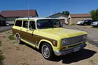 Yellow 1975 International Travelall Custom 150