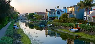 Grand Canal at junction with Linnie Canal, 2005