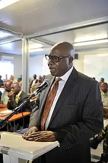 Raisedon Zenenga speaks at a joint SNA and AMISOM Coordination conference in Mogadishu on August 5, 2016.