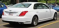 Genesis G90 5.0 (pre-facelift)