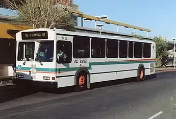 Gillig Phantom with "lightning" stripe livery variant