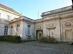 Hôtel de la Préfecture (18th and 19th centuries, historic monuments, 1992).