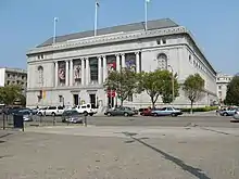 A picture of the exterior of the building for the Asian Art Museum in San Francisco, which was originally completed in 1916 for the main branch of the San Francisco Public Library.