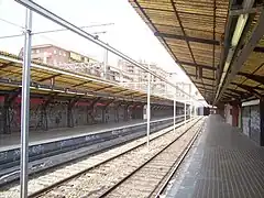 The station's platforms in 2002, before remodelling