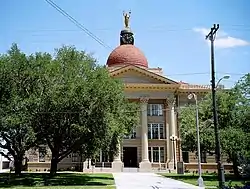 The Bee County Courthouse in Beeville was built in 1913.