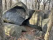 Southern entrance to the rock shelter