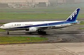 Boeing 777-200 in 777 livery