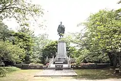 Bronze statue of Rennyo on the site of the Yoshizaki-gobō