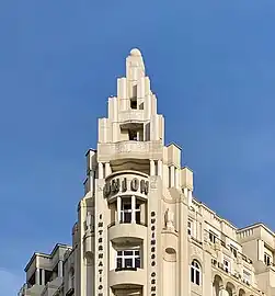 Ziggurat – Union Hotel (Strada Ion Câmpineanu no. 11) in Bucharest, by Arghir Culina (1931)