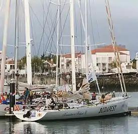 Budapest, bateau de Nándor Fa, au départ du 1996–1997 Vendée Globe