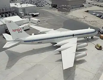 NASA Convair 990 with antishock bodies on the rear of the wings