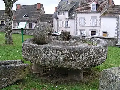 Millstone and oil press - Crocq (Creuse)