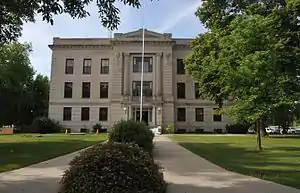 Deuel County Courthouse in Clear Lake