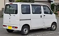 The first facelift model (2007-2017) Hijet Cargo standard-roof Deluxe (S321V)