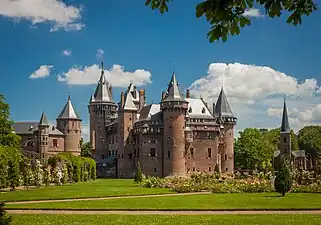 De Haar Castle, Utrecht, The Netherlands: 1892–1907