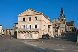 The town hall and church in Dommartin-le-Saint-Père