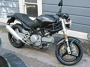 2002 Ducati Monster 620 (air-cooled)