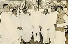 Dumar Lal Baitha with then Prime Minister of India, Rajiv Gandhi