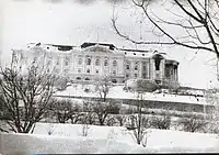 The palace one day after the assault