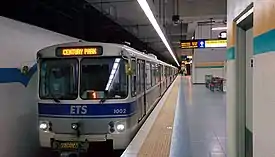 Siemens/DÜWAG U-2 car at University Station