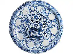 Baizi" dish, Jingdhezen kilns (China), hard porcelain, mid-14th century (Yuan dynasty).