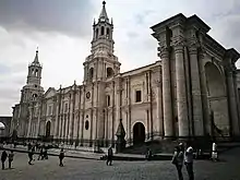 The seat of the Archdiocese of Arequipa is Catedral Basílica Santa María.