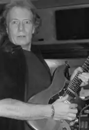 Fast Eddie Clarke, 2009.jpg