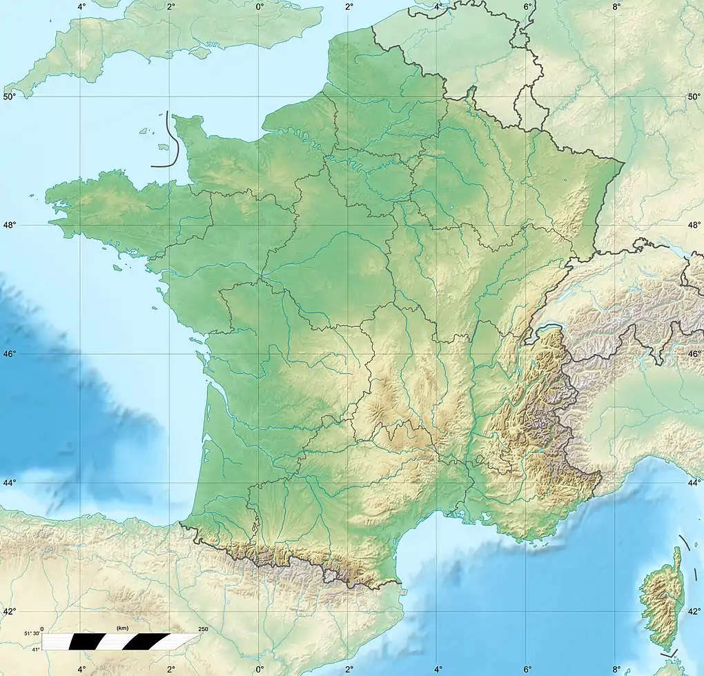 Beaune-la-Rolande is located in France