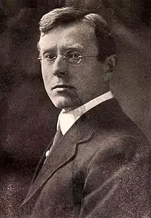 Portrait photo of Frank Brackett