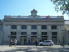 Facade of gare d'Avignon-Centre railway station.