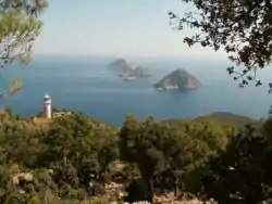 Cape Gelidonya near Finike is the site of the wreck of a Phoenician merchant ship from about 1200 BC