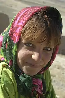 cinnamon brown(Afghan Nuristani girl)