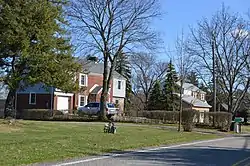 Houses on Henry Road