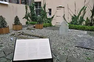 Huguenot Graveyard