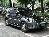 2004 Hyundai Terracan (pre-facelift; front)