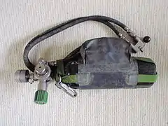 IDA-71 external nitrox cylinder with regulator hoses and changeover valve