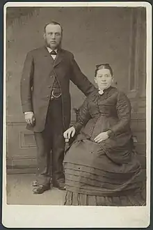 Studio portrait of Jacob and Mary Kaufman