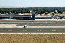 Apron and terminal building