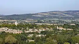 The village of Labastide-d'Anjou seen from the south