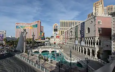 Entry plaza along the Strip