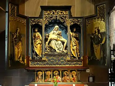 Left side altar