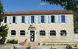 The town hall in Le Montat