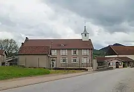 The town hall in Les Poulières