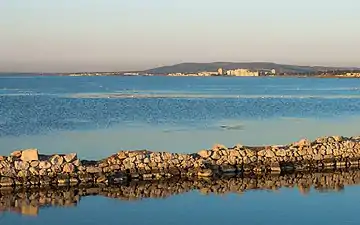 The Île de Thau neighbourhood and the Étang de Thau seen from the "Lido de Thau" in Sète