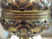 Pseudo-Kufic band in Limoges enamel ciborium, c. 1200. Louvre Museum