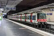 MI 84 at La Défense station on the RER A