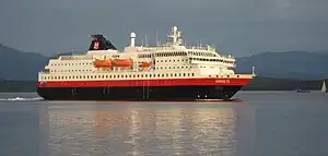 Hurtigruten MS Nordlys in Molde