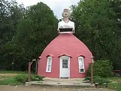 "Mammy's Cupboard" restaurant, Adams County, Mississippi (1940)