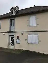 The town hall in Marnézia